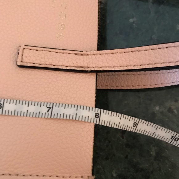 MARC JACOB CROSSBODY BAG WALLET AND PINK POMPOM TAG WITH WALLET BAG TAG LOST - Picture 9 of 17